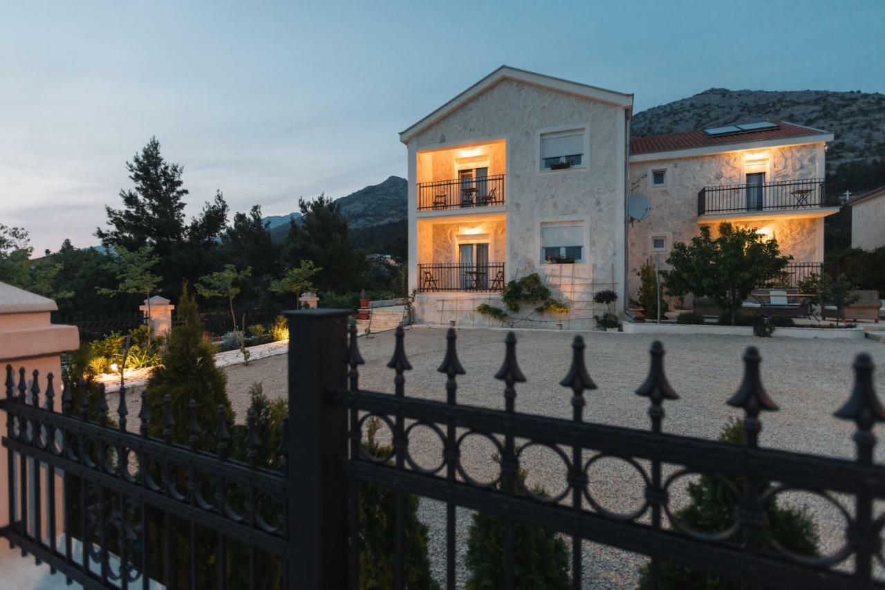 Hedon-Stone Διαμέρισμα Starigrad Paklenica Εξωτερικό φωτογραφία